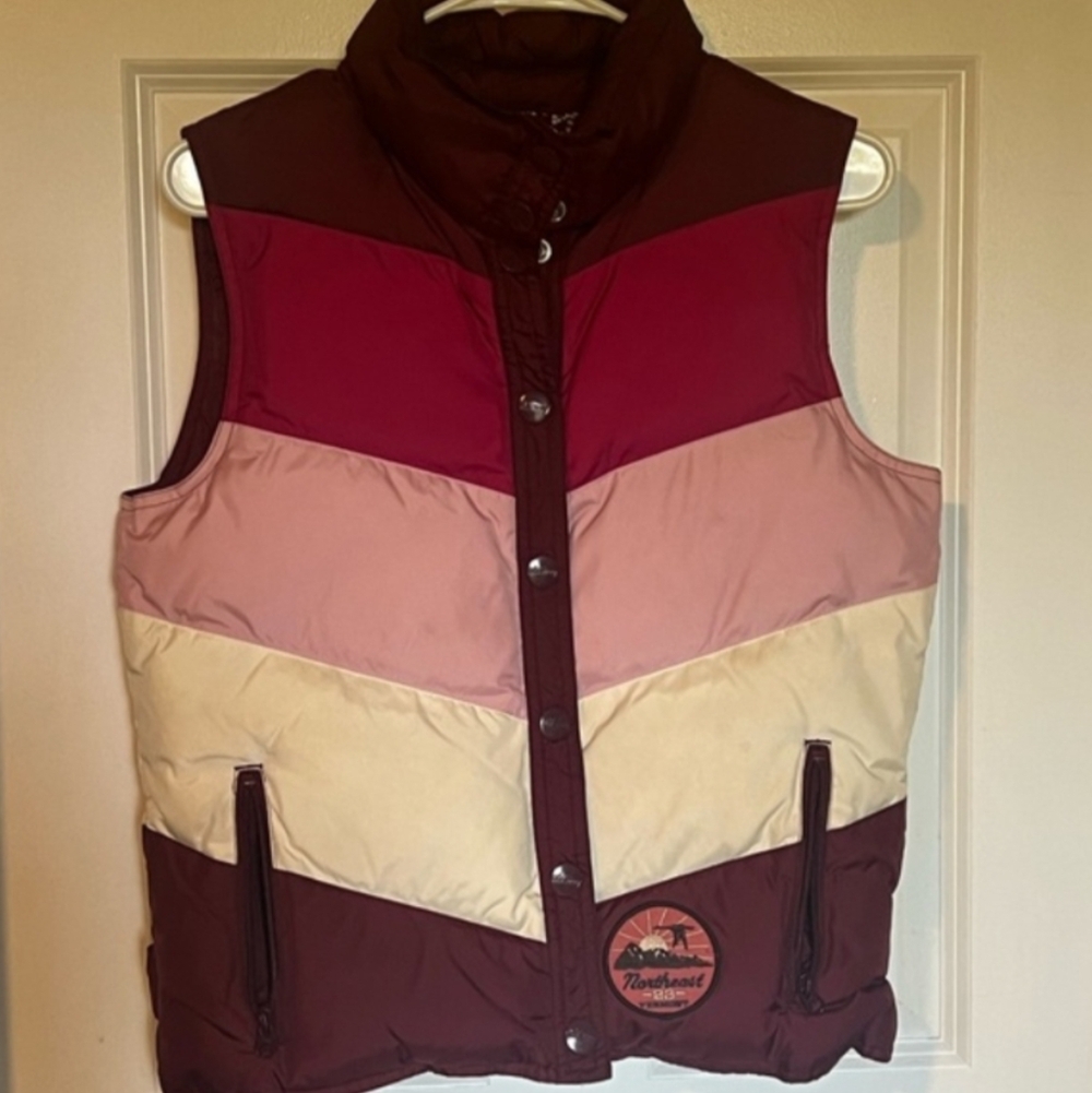 Old Navy Burgundy and Pink Puffer Vest Vermont patch